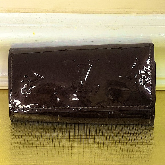 LOUIS VUITTON Amarante Vernis Monogram Multiclefs Key Card Holder - Picture 9 of 16